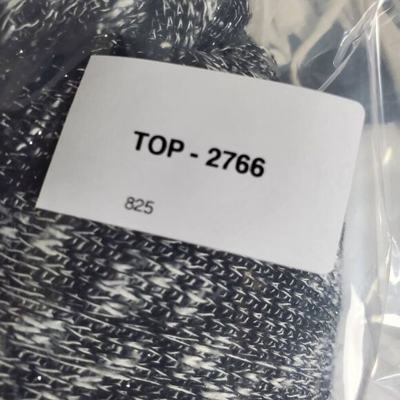 Vanity Women’s Metallic Fringe Open Front Cardigan Sweater Size S Black Silver - Picture 6 of 6